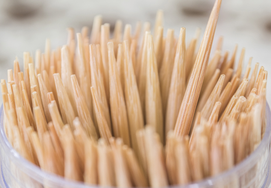 5_BBQ_Tips-Toothpicks-550x382.jpg