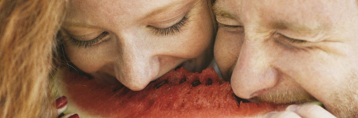 couple-eating-watermelon-1242x411.png