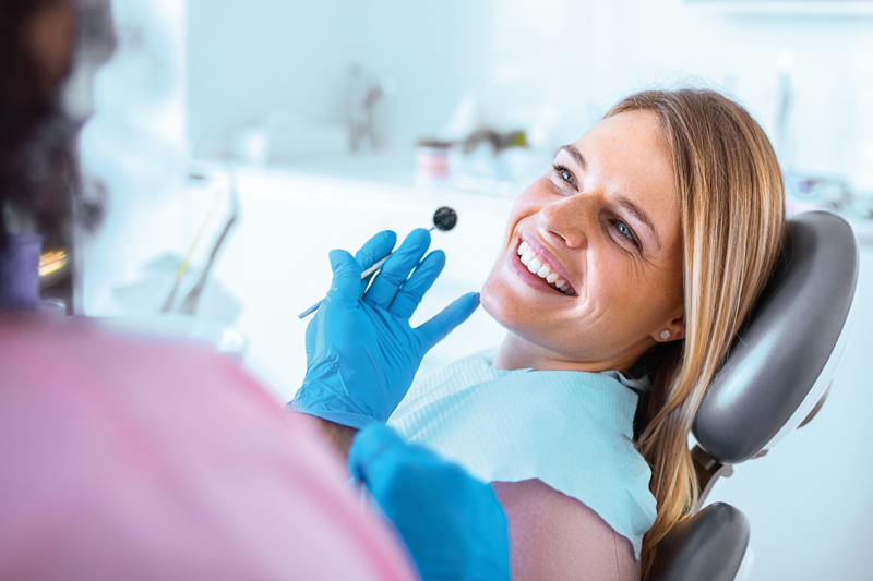 woman-in-dental-chair-800x533.png