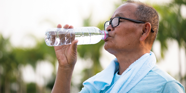 man-drinking-water-600x300.jpg