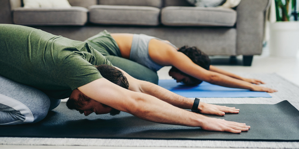 couple-doing-yoga-600x300.jpg