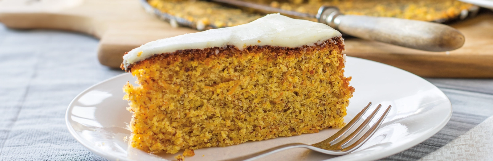 carrot-cake-1600x522.webp