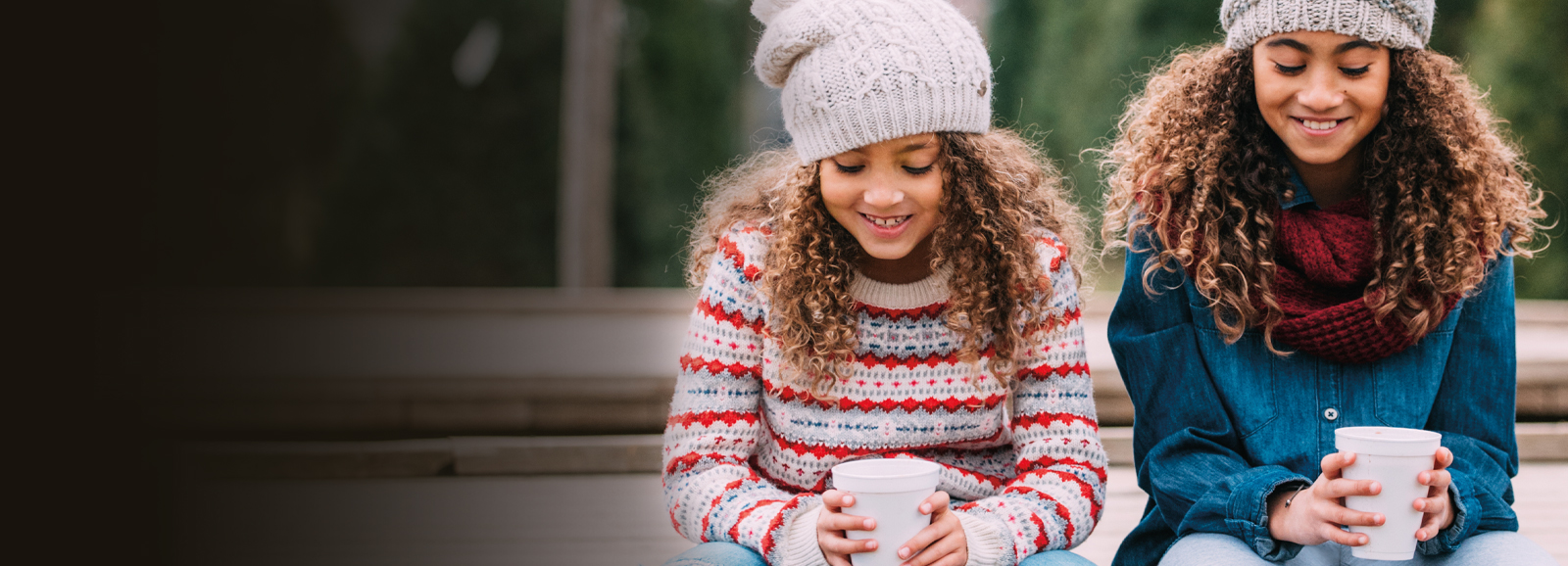 girls-drinking-hot-chocolate-1600x578.jpg